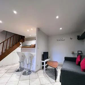  Hébergement de vacances La Petite Maison France